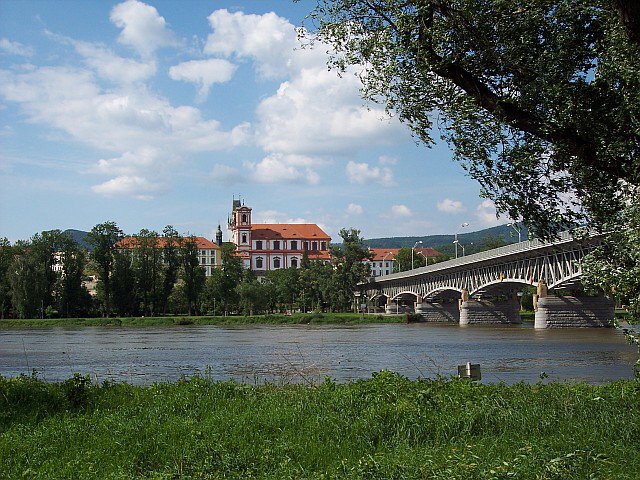 Foto: Michal14_vlitomericichjsmenajelipodmost 