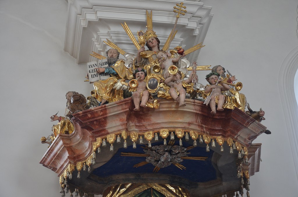 Kostel v Haus im Ennstal - mnohočlenná andělská kapela
