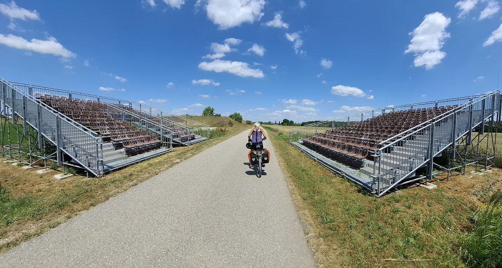 Nepochopili jsme, proč to tu je